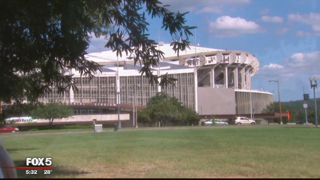 DC residents nearby RFK oppose new Redskins stadium