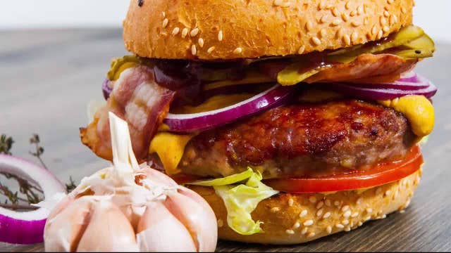 Free meals and deals for Veterans Day 2016