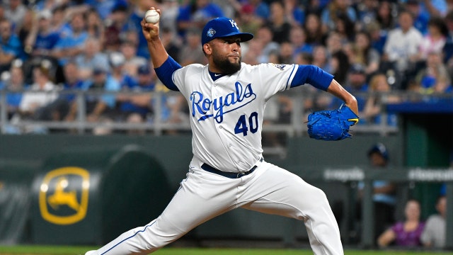 Nationals get 2-time All-Star relief pitcher Kelvin Herrera from Royals for 3 minor leaguers