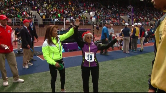 100 year old runner sets record at Penn Relays