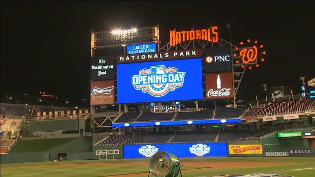 Quite a stretch: Strasburg in Game 1 for Nats vs. Marlins