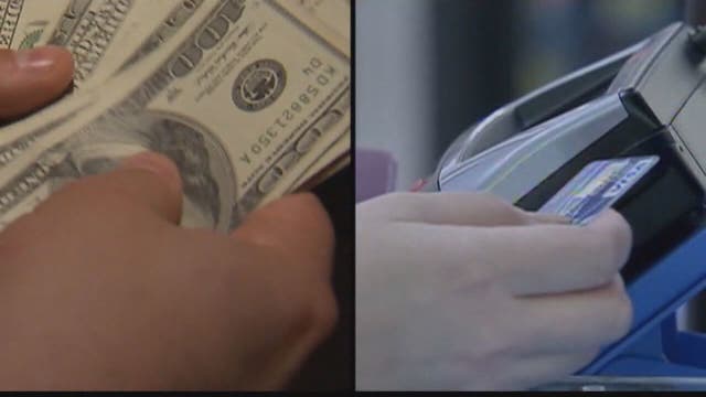 New DC bill seeks to eliminate cashless restaurants
