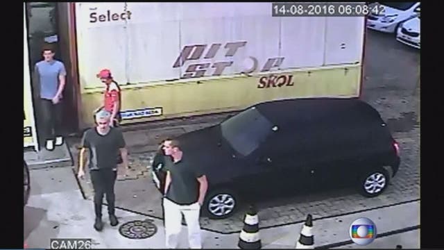 Brazilian police say Lochte, US swimmers were not robbed