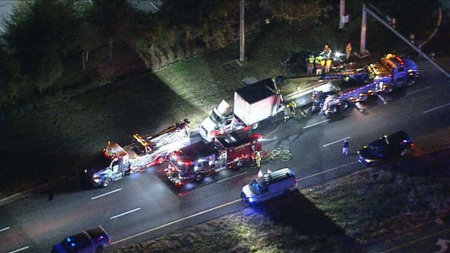 1 dead after vehicle strikes tractor trailer in Loudoun County, sheriff’s office says
