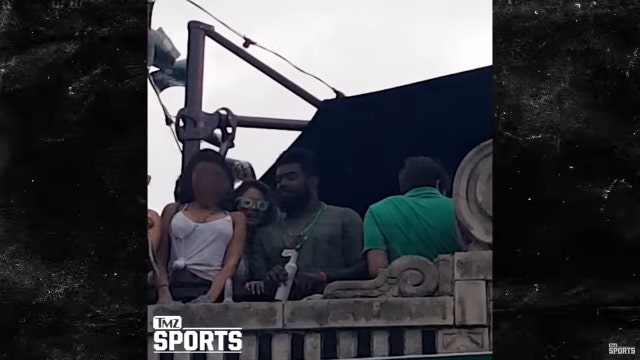 Ezekiel Elliott exposed woman's breast during St. Patrick's parade