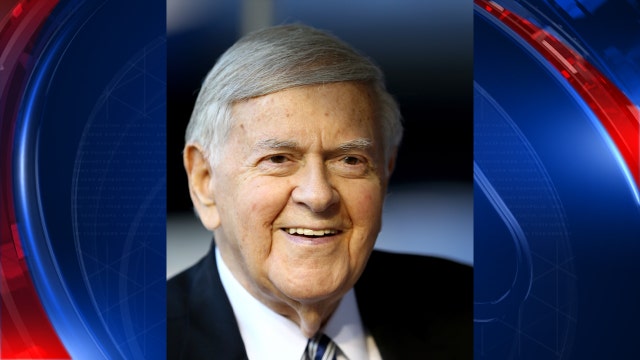Longtime sportscaster Bob Wolff dies at age 96