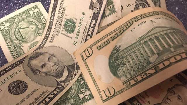 New DC area laws go into effect Jan. 1, 2024: minimum wage increases, plastic bag bans, health care