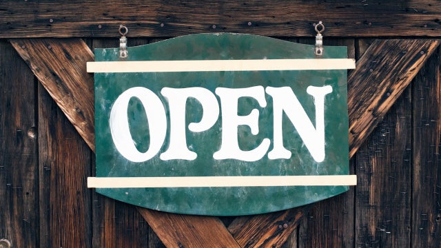 What stores are open on Thanksgiving day?
