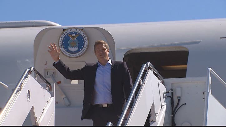 The Vice President's Plane: An exclusive look inside Air Force Two ...