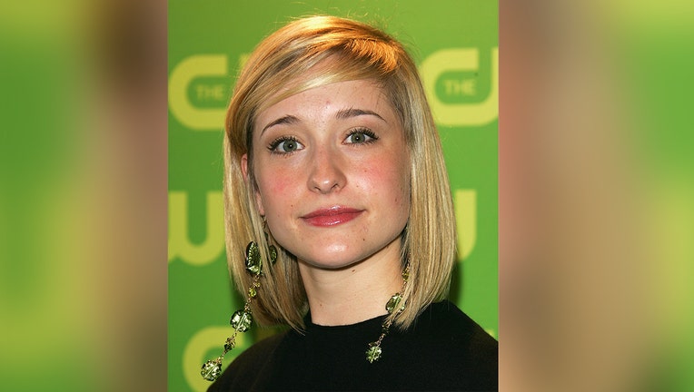 Smallville Actress Allison Mack Arrested For Alleged Sex Cult Involvement