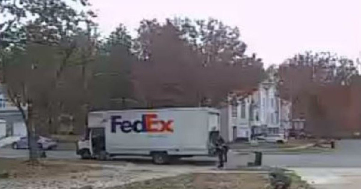FedEx truck stolen at gunpoint in Bowie; police looking for suspect ...