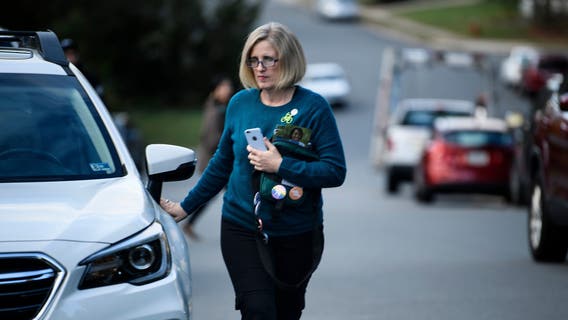 Virginia woman who gave the finger to President Trump's motorcade wins election