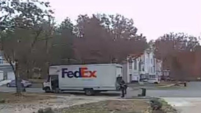 FedEx truck stolen in gunpoint carjacking in Bowie located, suspect still sought: police