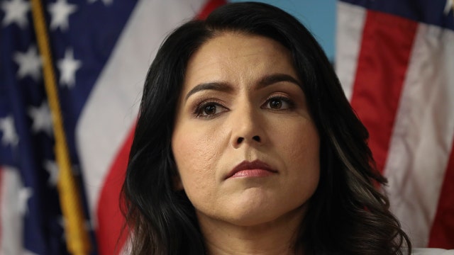 Gabbard disputes Bannon's claim she interviewed for Trump admin role, takes shots at Clinton