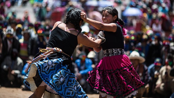 Takanakuy: Peru’s Christmas fighting festival settles the year’s grievances by fist