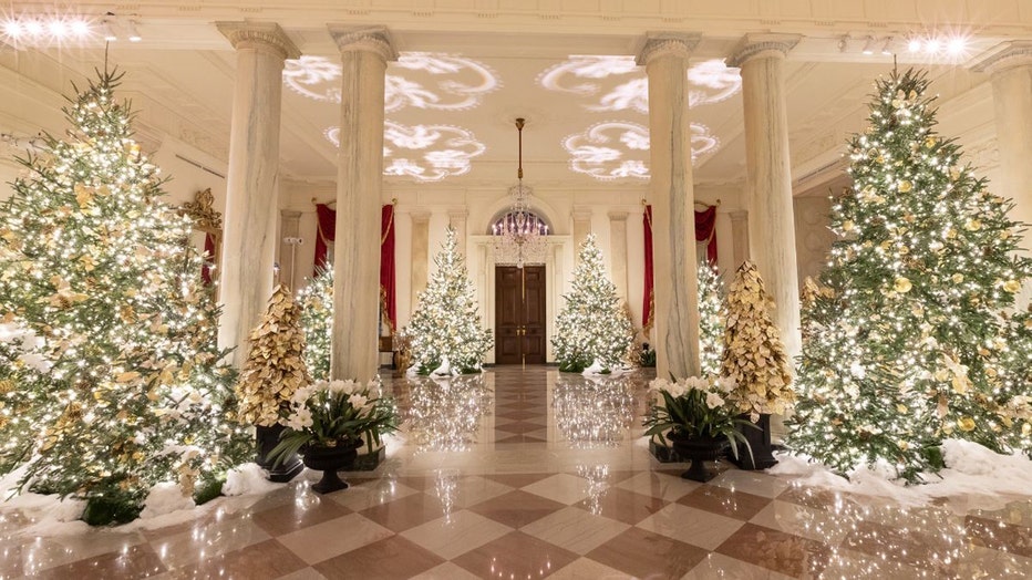 Melania Trump White House Christmas Decor Christmas Day