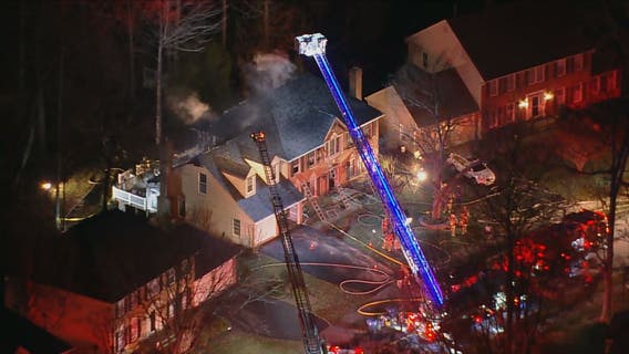 Early morning fire damages home in Fairfax County