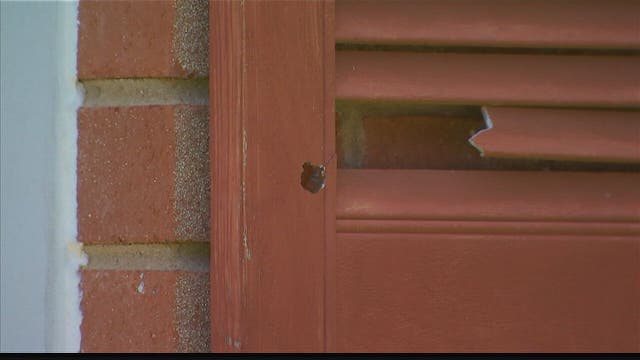 Police looking for suspects after bullets strike Dumfries homes