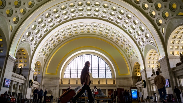 Suspects in custody after fatal stabbing at Union Station Metro, police say
