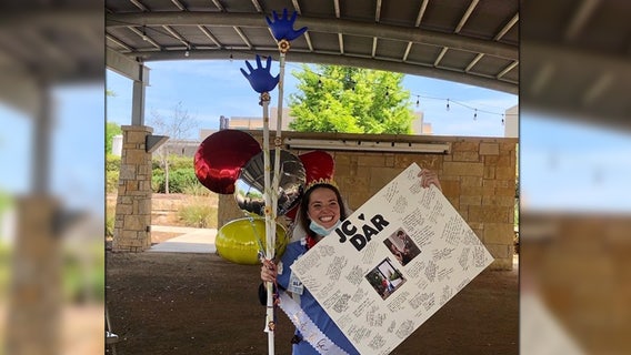 Texas nurse surprised with bridal shower by coworkers