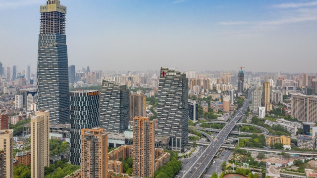 Wuhan, coronavirus epicenter, reports first case since April 3