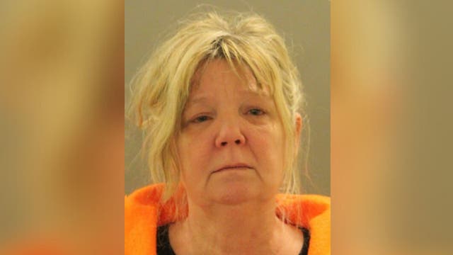 Delaware woman charged after telling shoppers she had virus