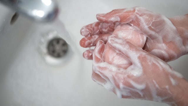 Wear gloves, or wash hands to avoid coronavirus?
