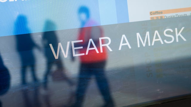 Face coverings required at Reagan National, Dulles International airports starting Friday