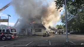 Restaurant erupts in flames in Prince George's County