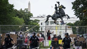 Hundreds of National Guard troops mobilized to protect DC monuments amid protests