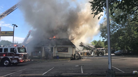 Restaurant erupts in flames in Prince George's County