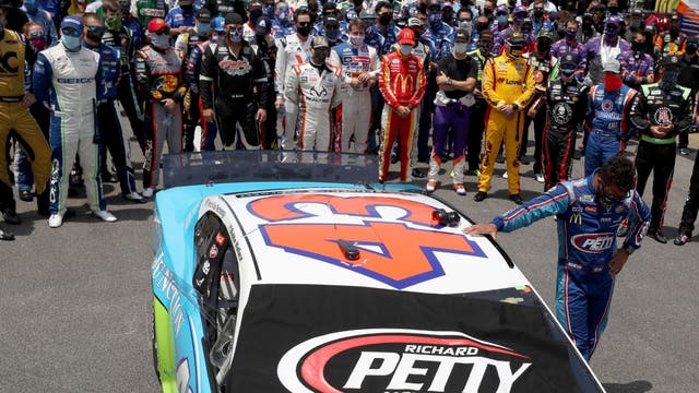 NASCAR rallies around Bubba Wallace as FBI investigates noose