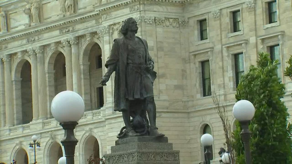 columbus-statue-minnesota-state-capitol.jpg