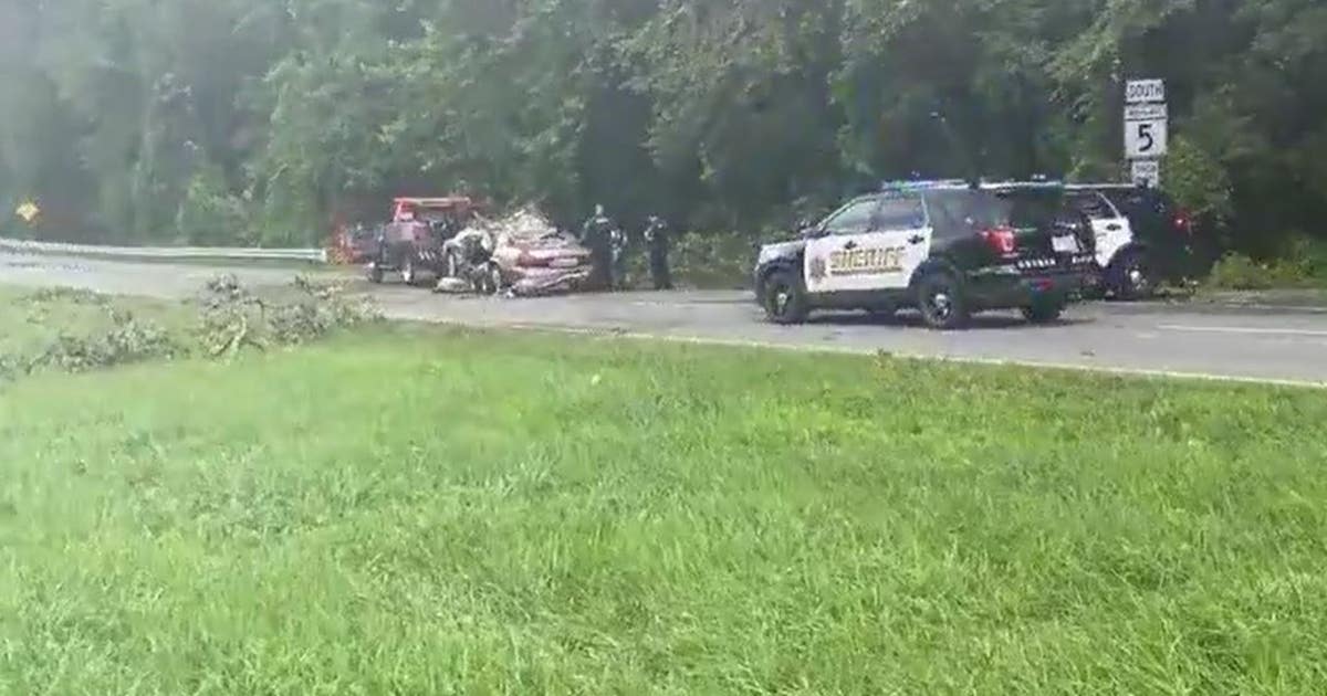 Driver killed after tree falls on car in St. Mary’s County | FOX 5 DC