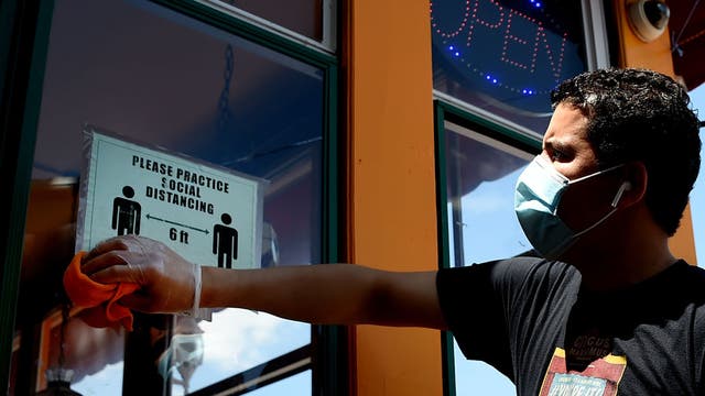 Arlington to begin enforcing sidewalk spacing ordinance Friday; violators face $100 fine