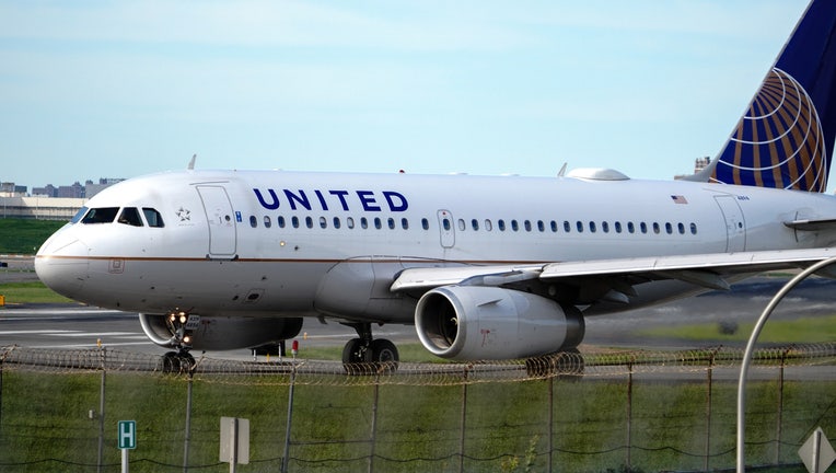 A view of a United Airlines aircraft taxiing at La Guardia