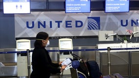 United brings back food, wine to flights amid coronavirus pandemic