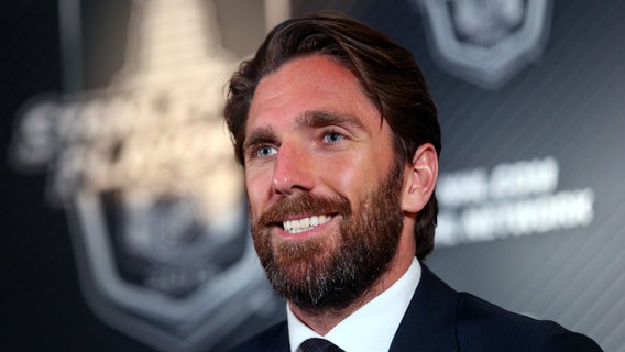 Henrik Lundqvist to Capitals, goalie carousel spins in NHL free agency