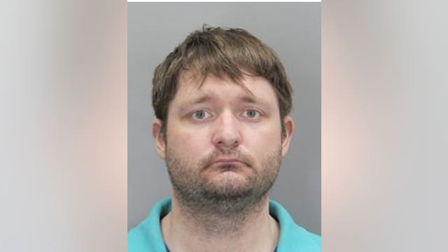 Registered sex offender poses as Snapchat employee to gain access to teens' accounts, authorities say