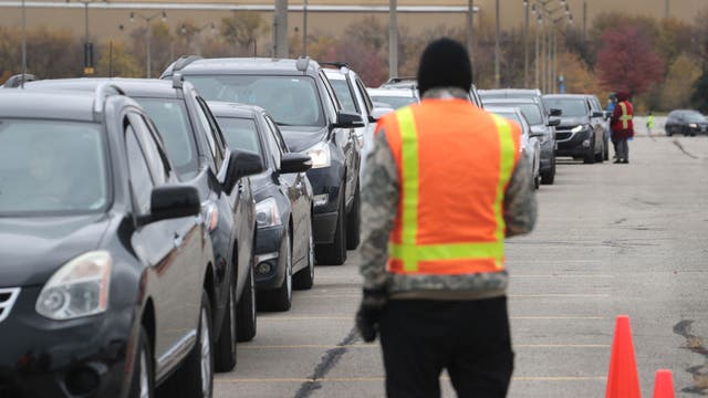 US records highest number of daily COVID-19 cases since onset of pandemic