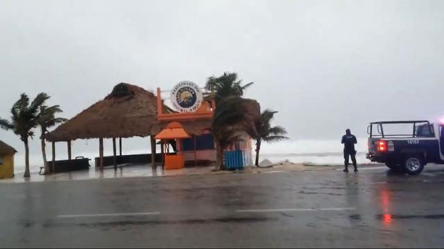 New Orleans braces for hurricane as Zeta swirls over Mexico