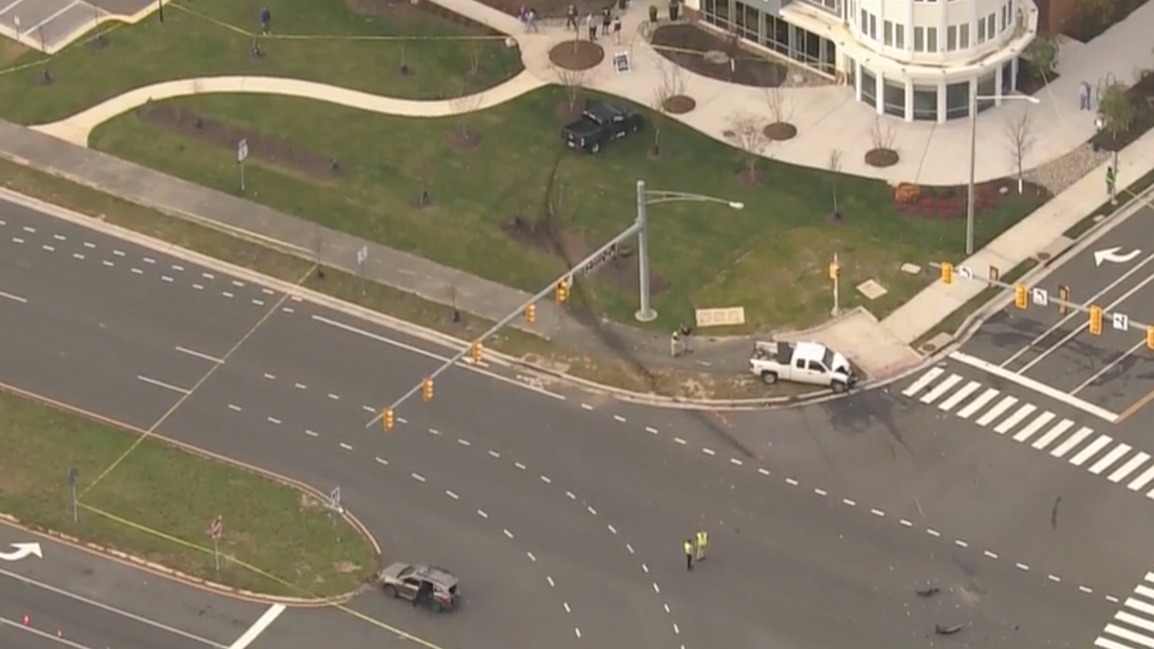 Man Killed, 5 Others Injured In Multi-vehicle Crash In Fairfax County ...