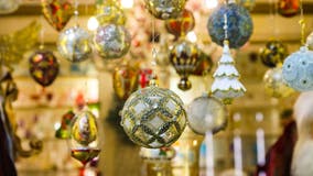 Time running out to get holiday gifts delivered by Christmas through USPS, FedEx