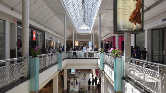 Socially distanced Santa at Tysons Corner Center this holiday season