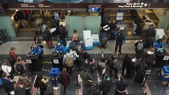 'We have a big problem': Experts fear the holidays will fuel the US COVID-19 crisis