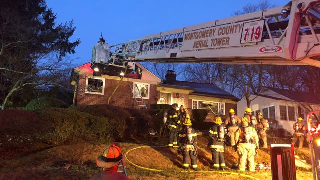 2 firefighters fall through floor in Silver Spring blaze