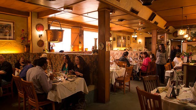 Judge blocks executive order that bans indoor dining in Anne Arundel County