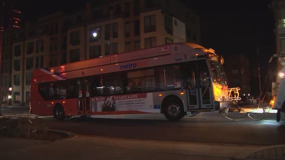 1 dead in late night crash with Metrobus in Northeast DC