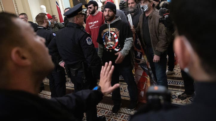 Capitol Police chief, Senate sergeant at arms resign after pro-Trump rioters breach building - Vimarsana News