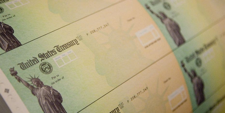 Stimulus payment December 2025, IRS direct deposit relief payment & tariff dividend fact check